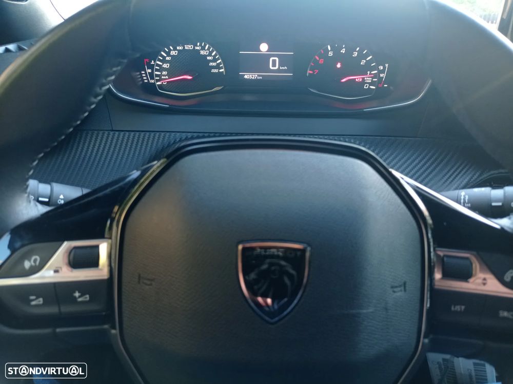 Peugeot 2008 1.2 PureTech Active - 17