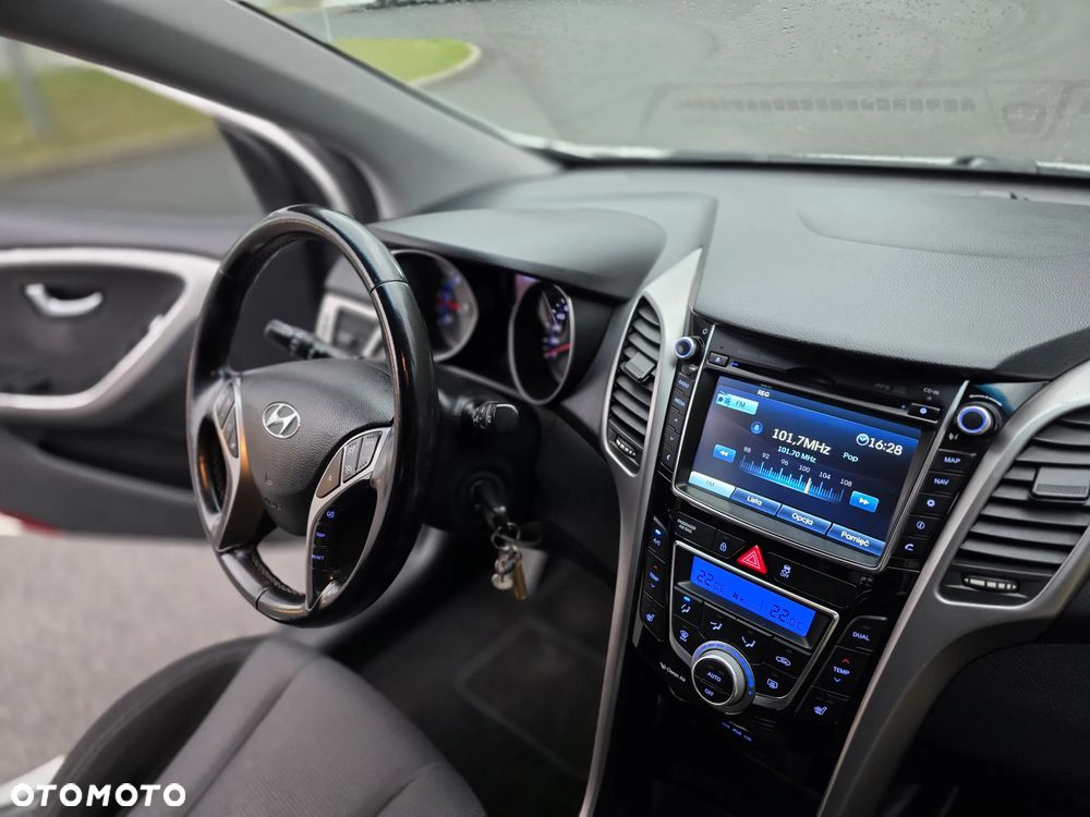 Hyundai i30 1.6 CRDi BlueDrive Premium - 21