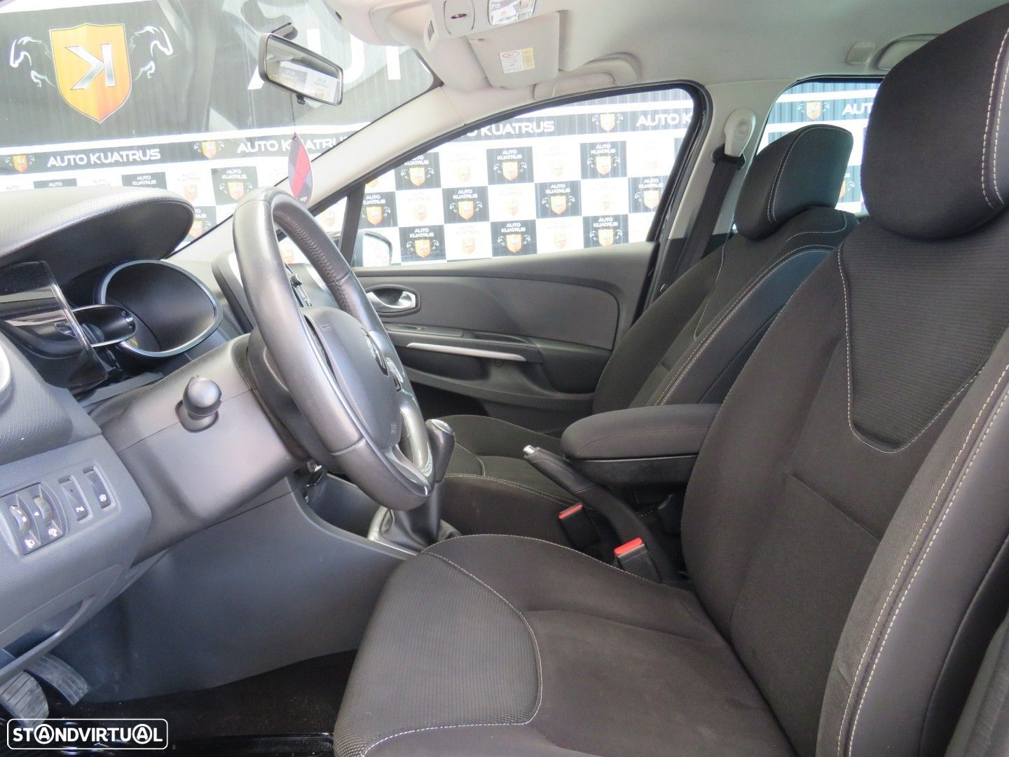Renault Clio Sport Tourer 1.5 dCi Confort - 13