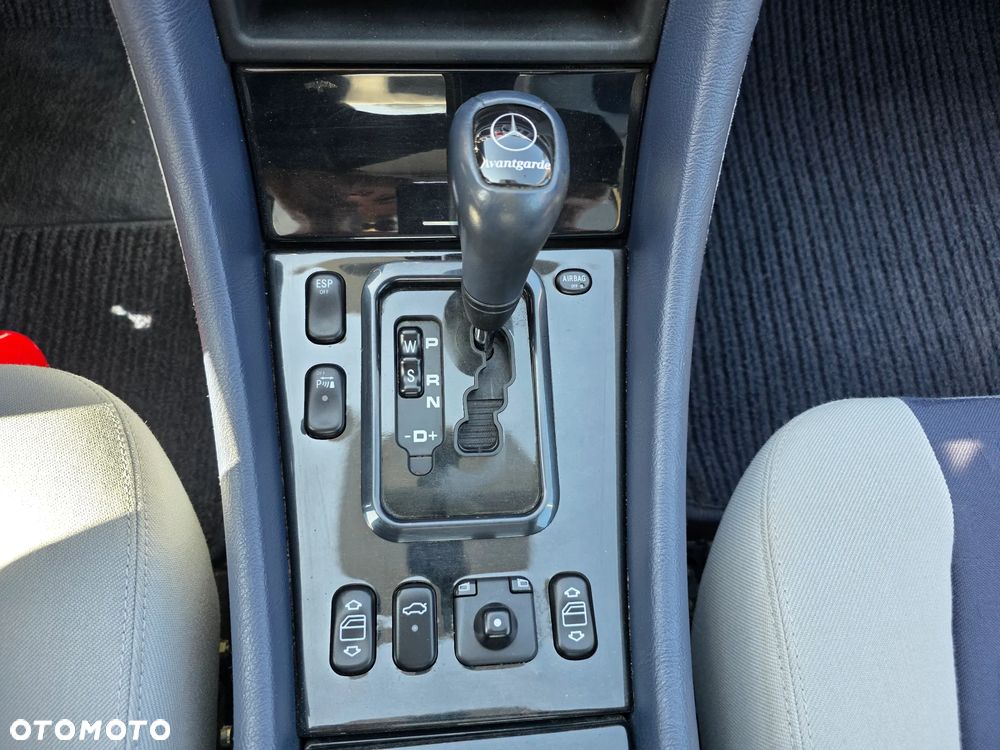 Mercedes-Benz CLK - 20