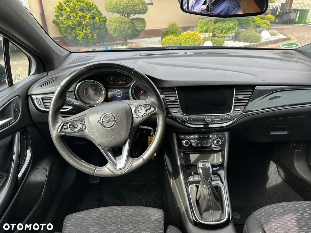 Opel Astra - 9