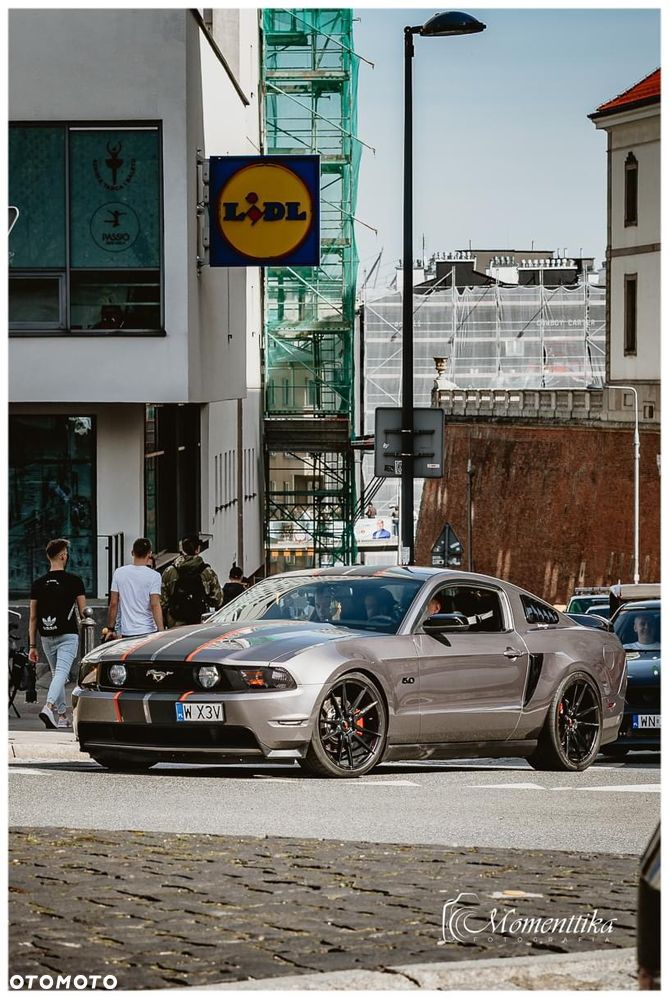 Ford Mustang 5.0 V8 GT - 9