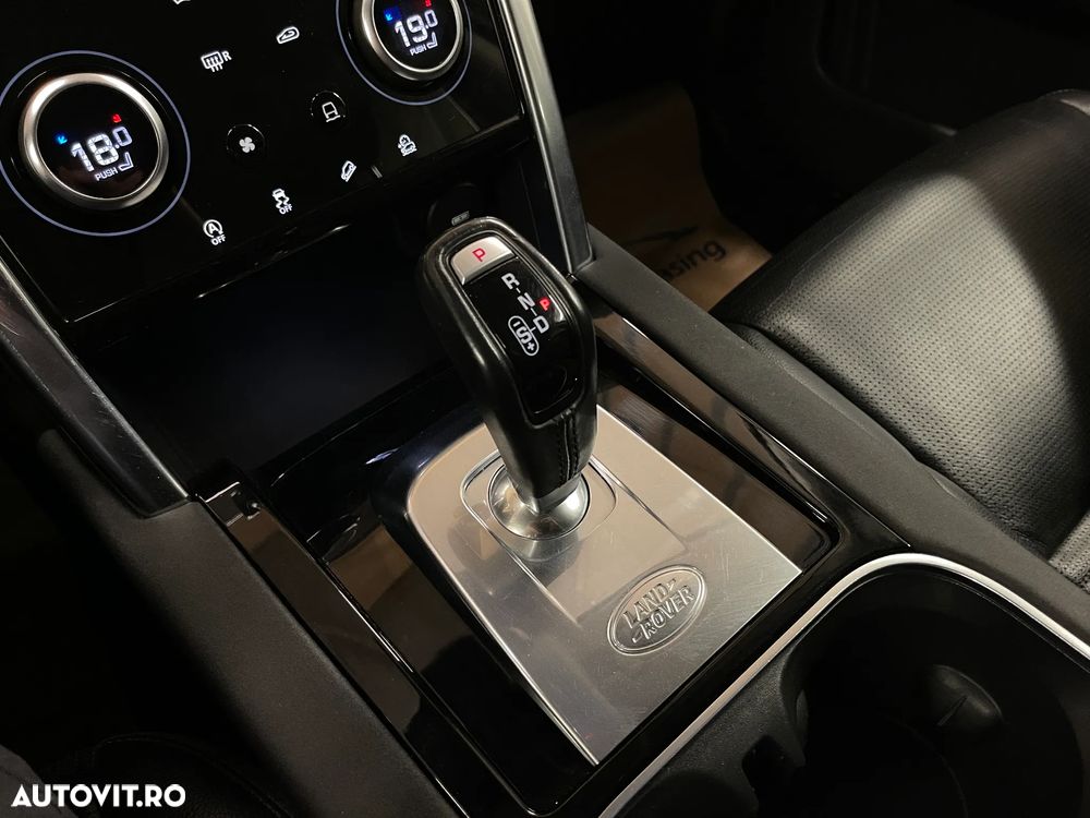 Land Rover Discovery Sport 2.0 P200 MHEV - 30