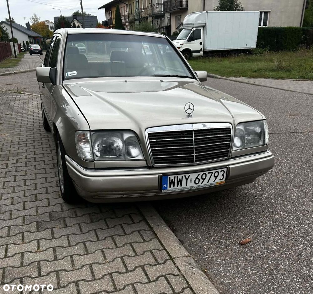 Mercedes-Benz Klasa E - 1