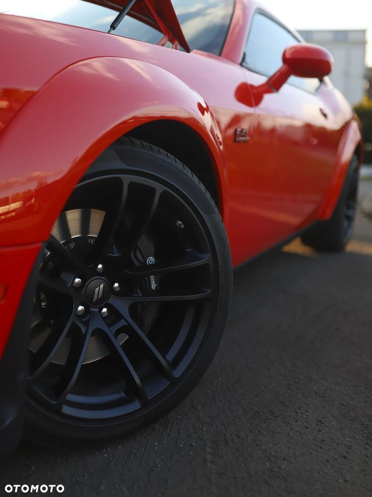 Dodge Challenger 6.4 Scat Pack - 12