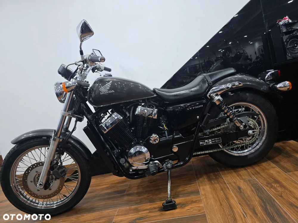 Honda Shadow - 7