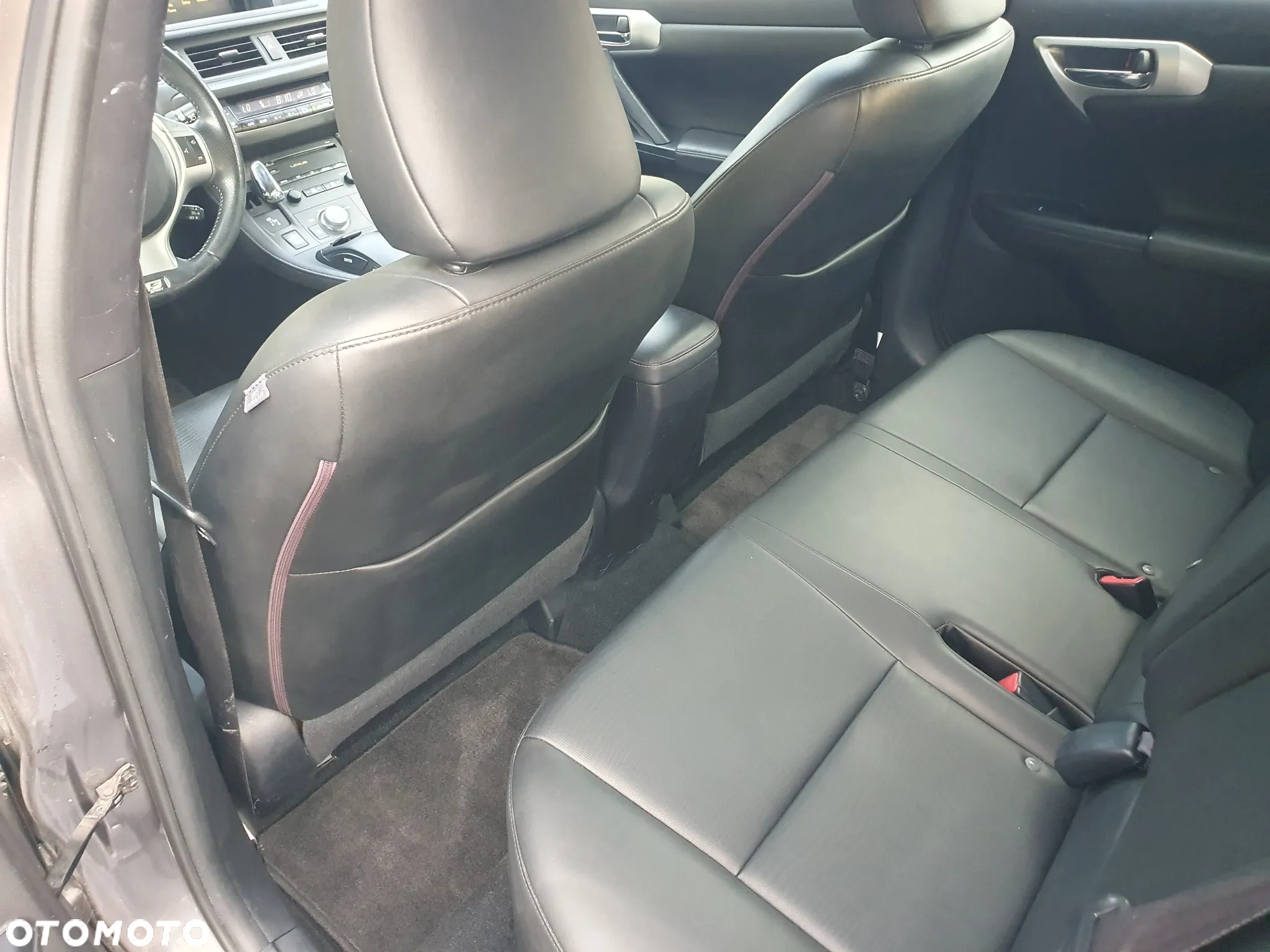 Lexus CT - 4