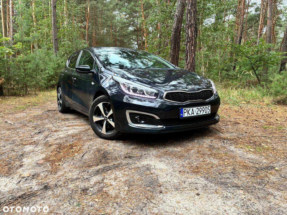 Kia Ceed 1.6 CRDi L Business Line DCT - 1