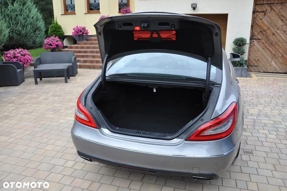 Mercedes-Benz CLS - 8