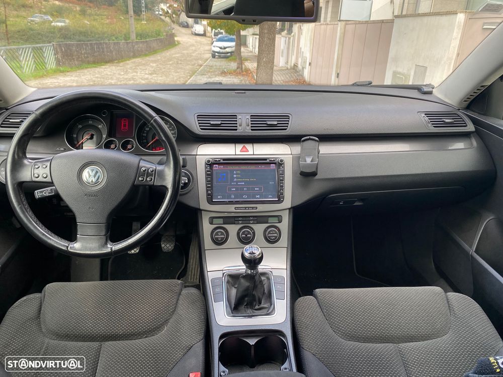 VW Passat 2.0 TDI Confortline - 5