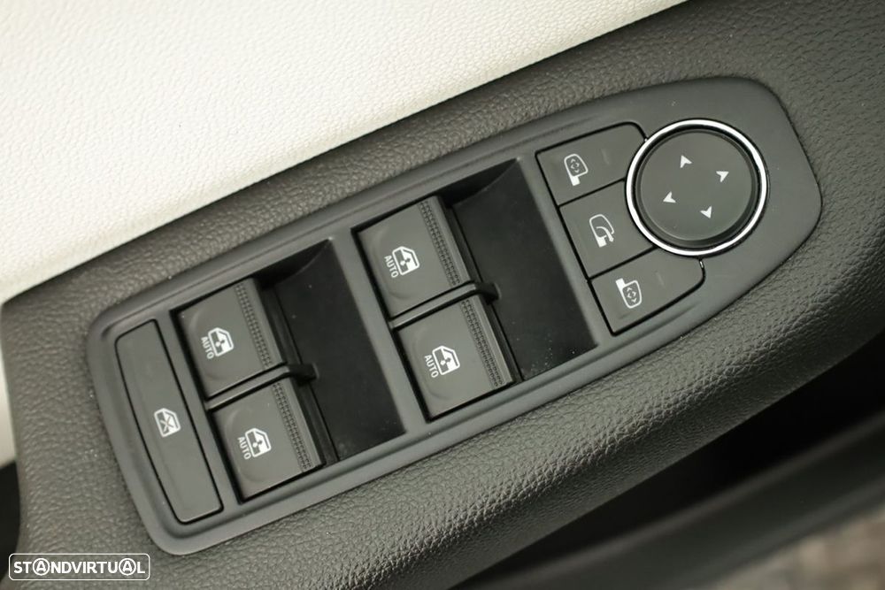 Renault Clio 1.0 TCe Techno CVT - 21