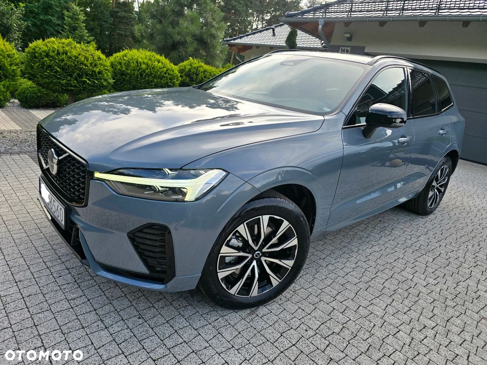 Volvo XC 60 B4 B Plus Dark - 33