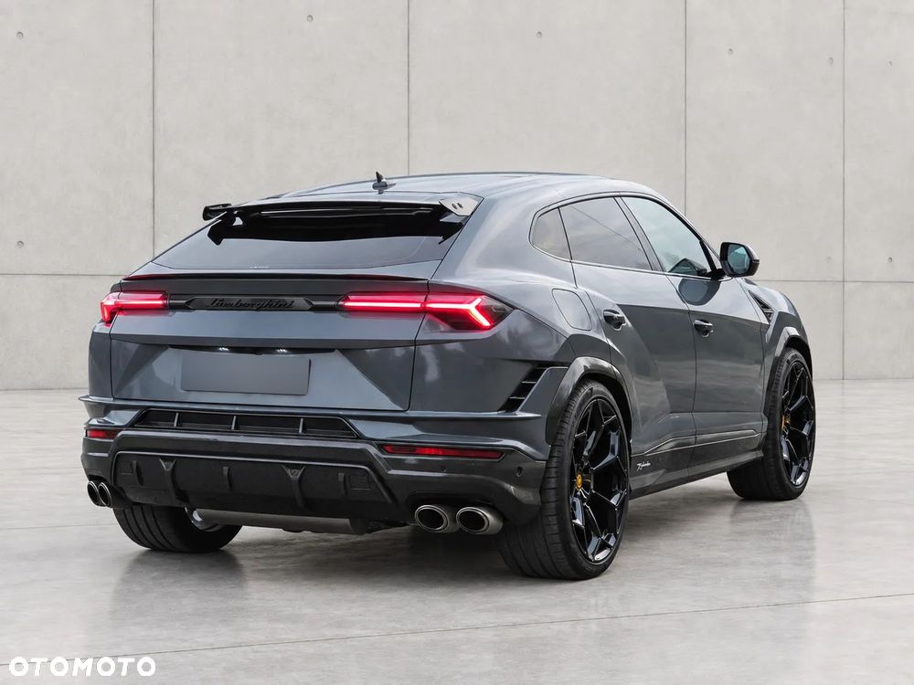 Lamborghini Urus 2024 photo 2