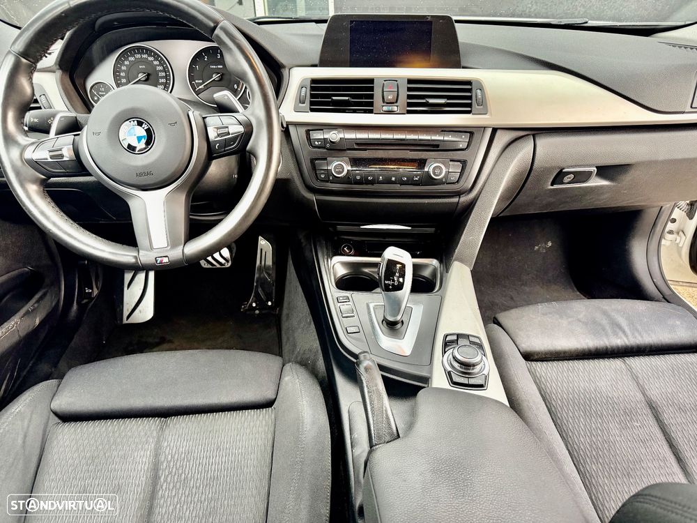 BMW 320 d Auto Pack M - 15
