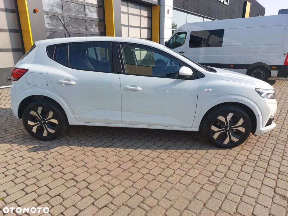Dacia Sandero - 5