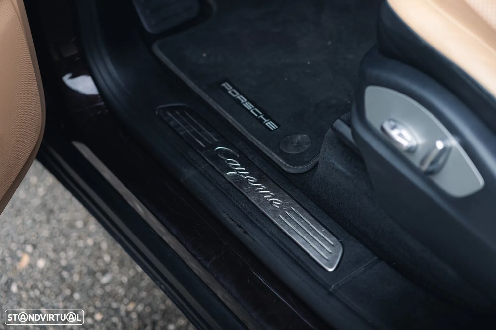 Porsche Cayenne - 13