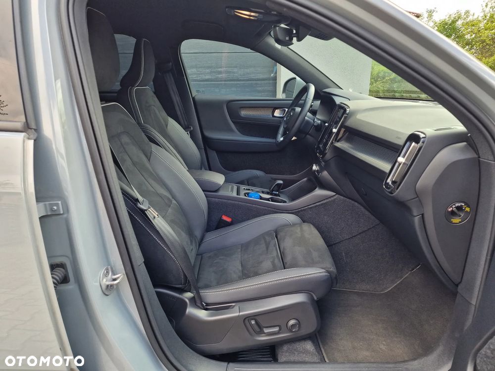 Volvo XC 40 B3 Core - 27