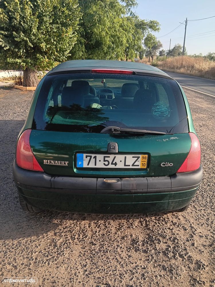 Renault Clio 1.2 - 9