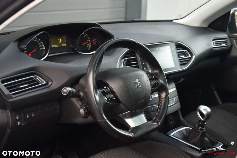 Peugeot 308 - 18