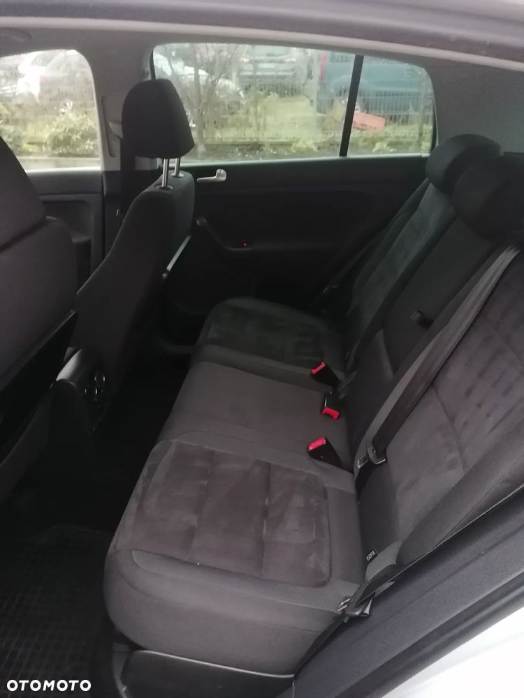 Volkswagen Golf Plus 2.0 TDI DPF Comfortline - 11