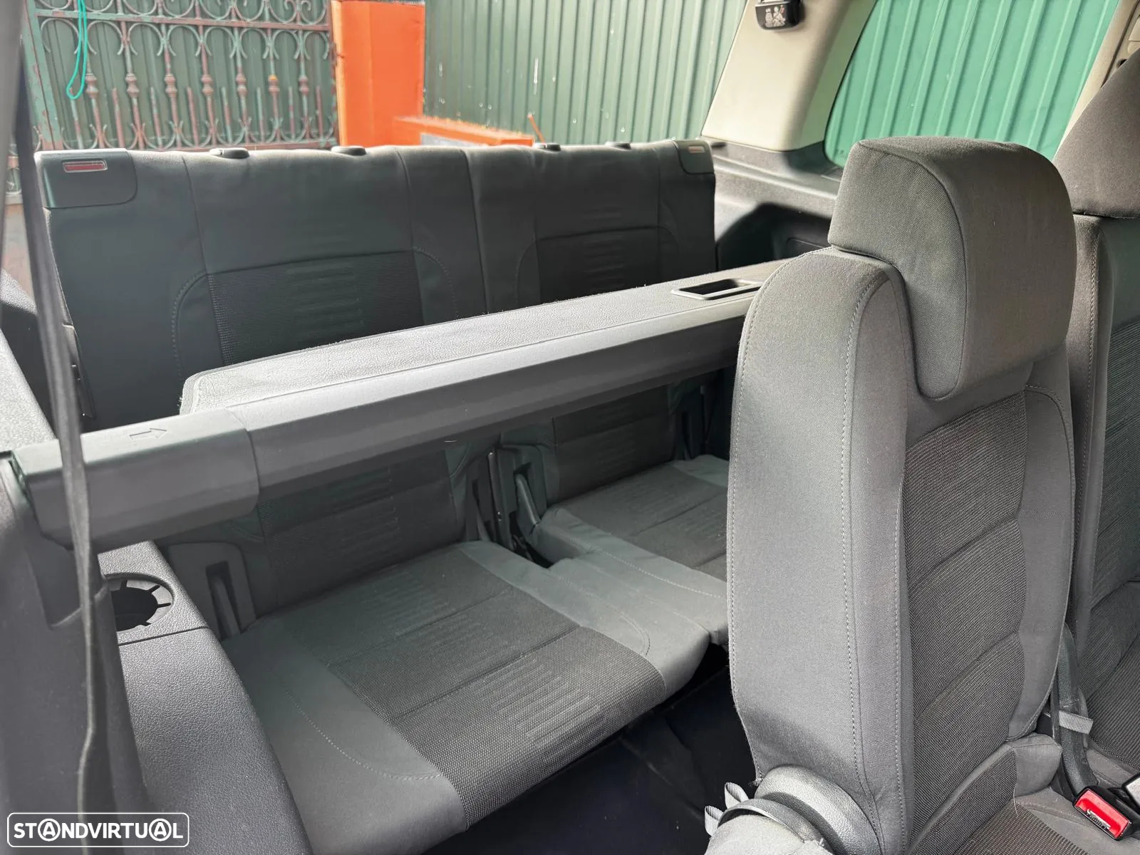 VW Touran 1.9 TDi Highline 7L DSG - 11