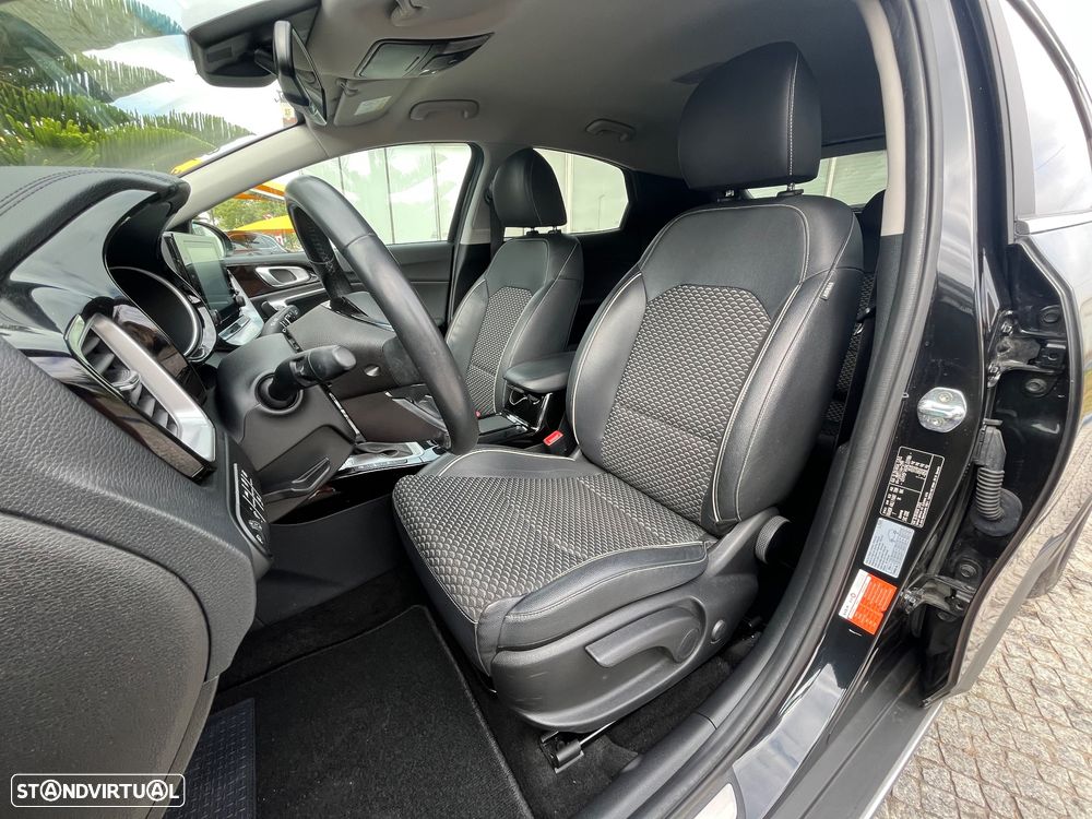Kia XCeed 1.6 GDi PHEV Drive - 27