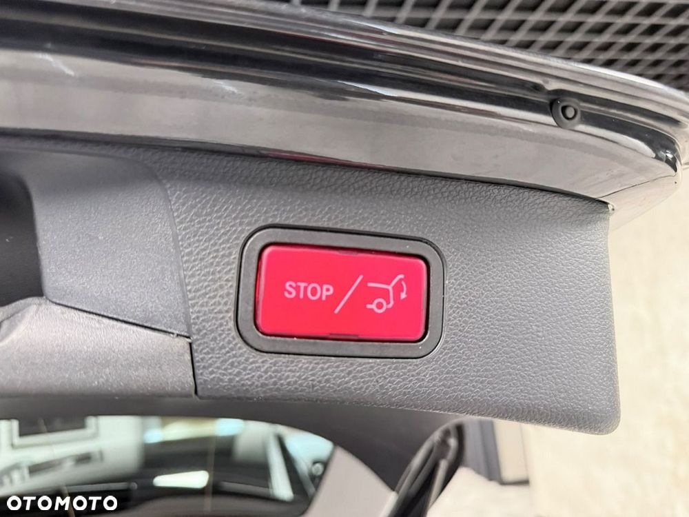 Mercedes-Benz Klasa C 300 de 9G-TRONIC Exclusive - 28