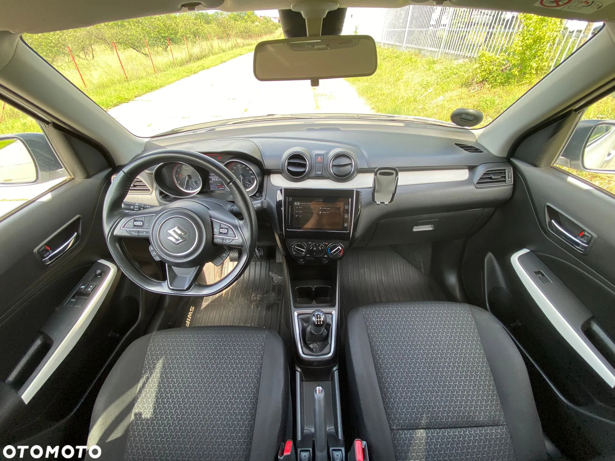 Suzuki Swift - 8