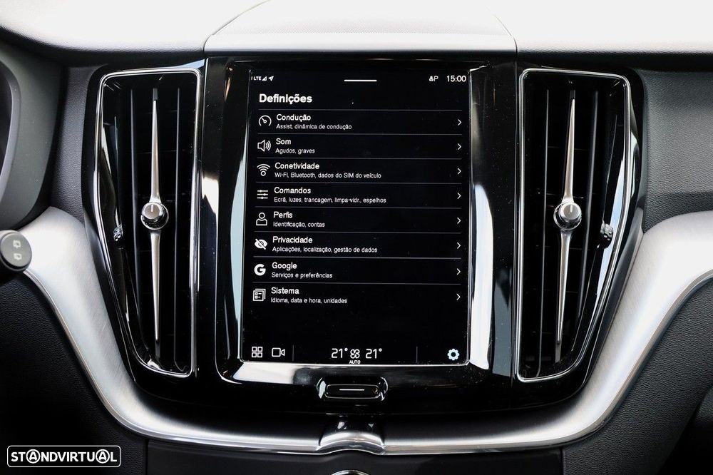 Volvo XC 60 2.0 B4 Momentum Plus - 24