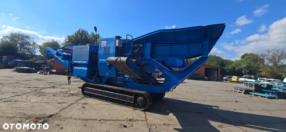 Terex Pegson Metrotrak 900x600 - 5