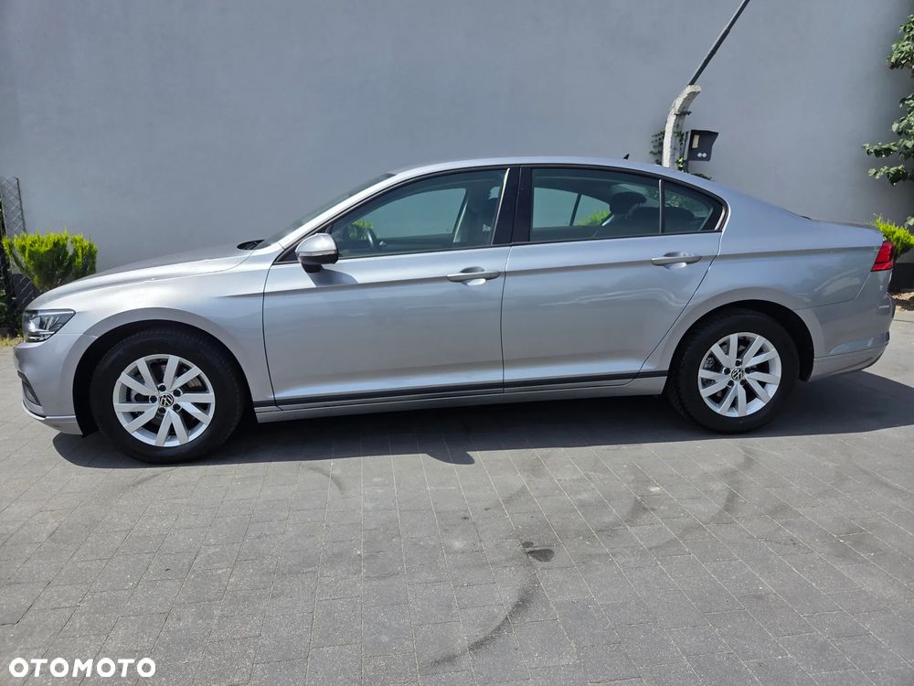 Volkswagen Passat - 5