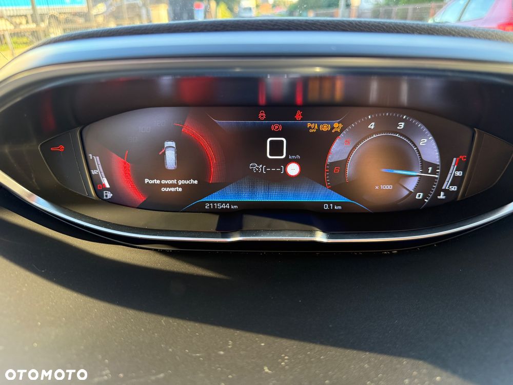 Peugeot 5008 1.5 BlueHDi Allure S&S - 35