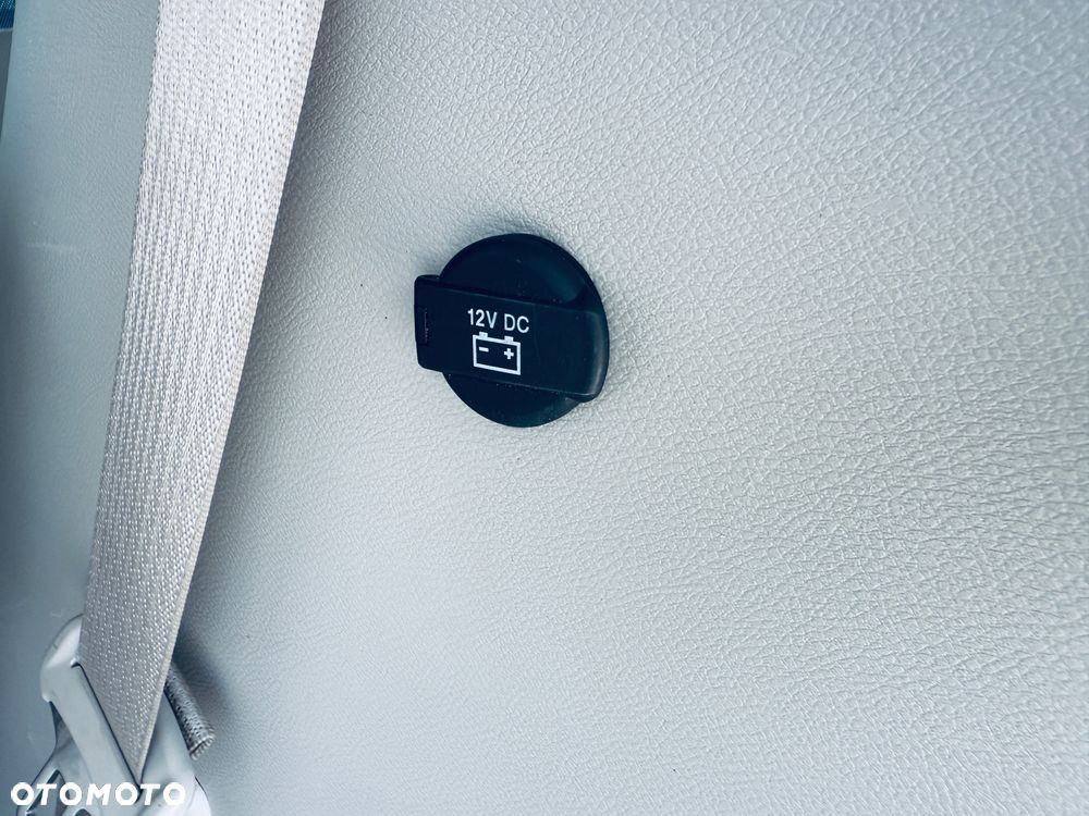 Chrysler Pacifica - 33