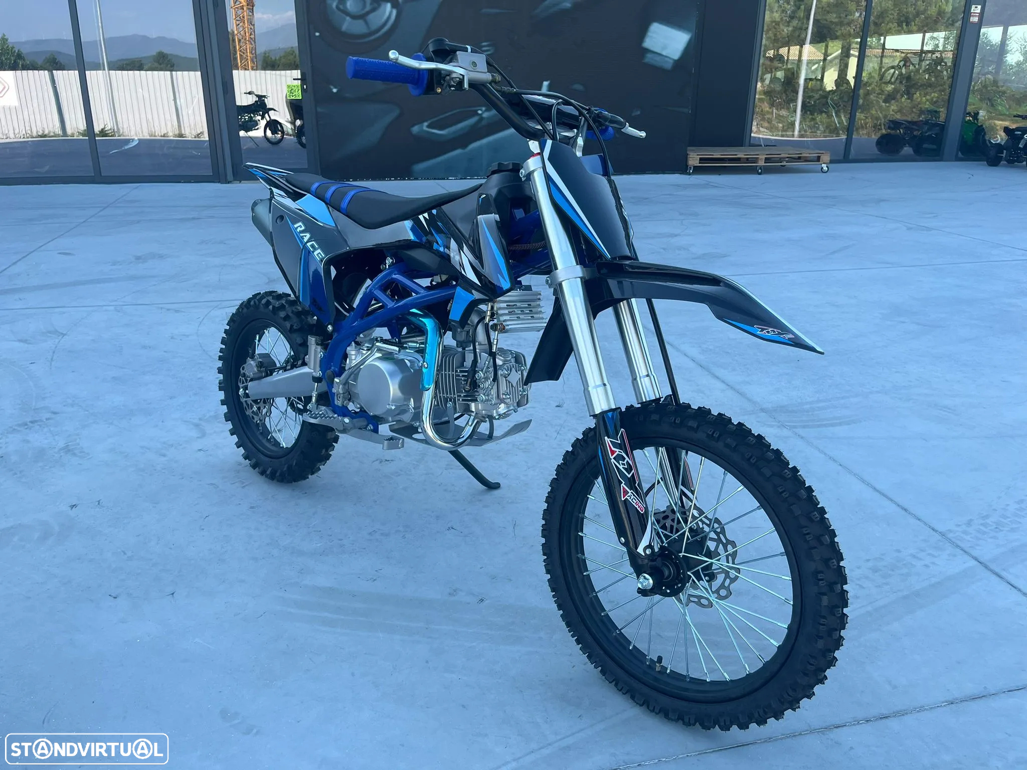 Tox Racing Volcano 140cc 17"/14" - 3