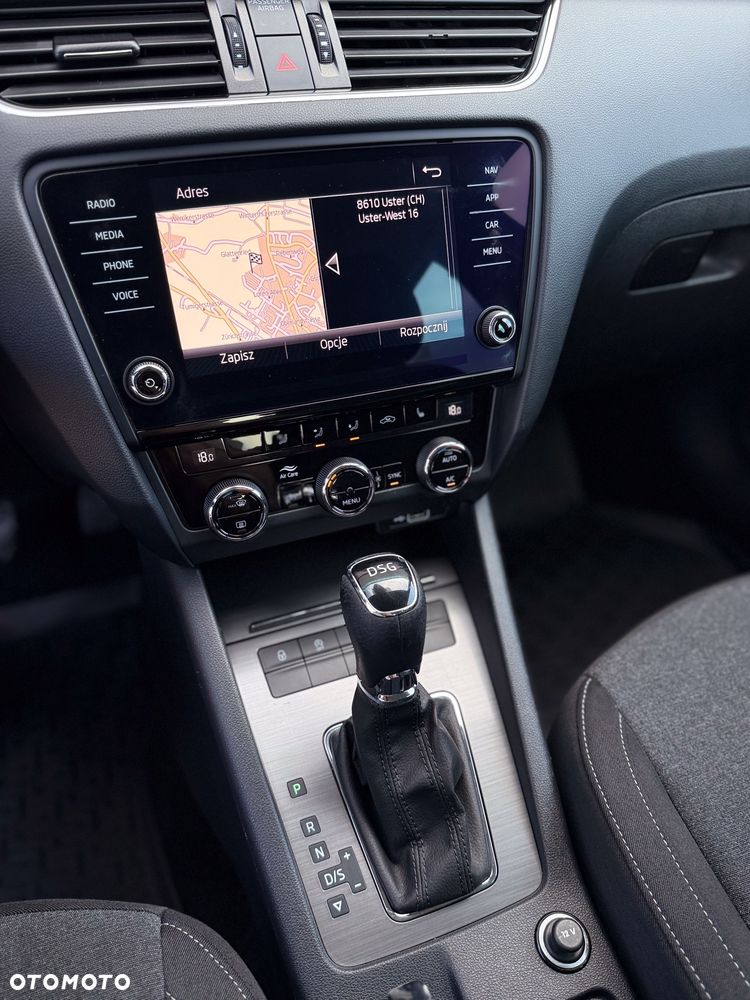 Skoda Octavia 1.5 TSI ACT DSG Soleil - 40