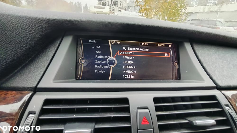 BMW X5 xDrive50i - 38