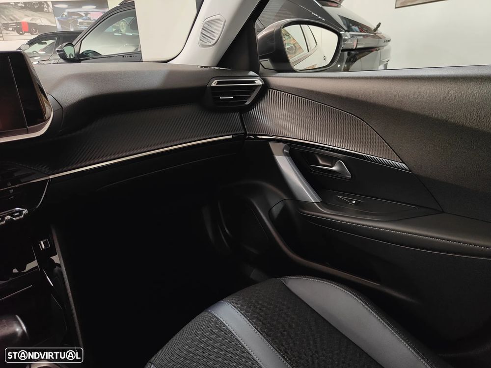 Peugeot 2008 1.2 PureTech Allure - 49