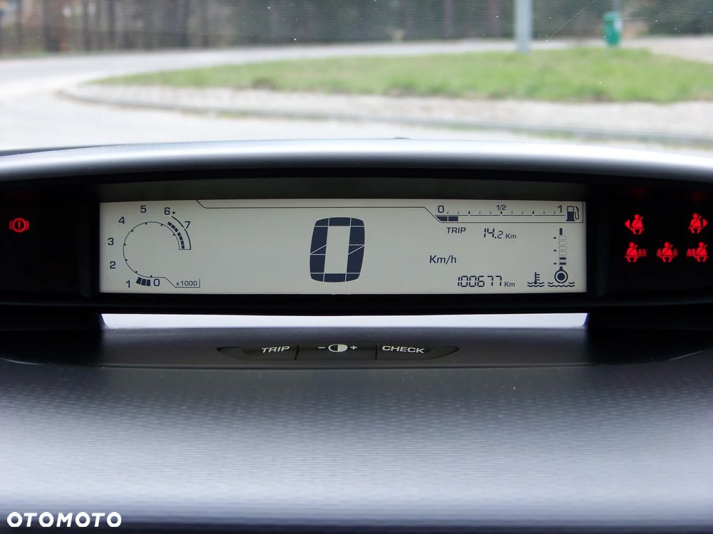 Citroën C4 1.6 VTi Impress - 30