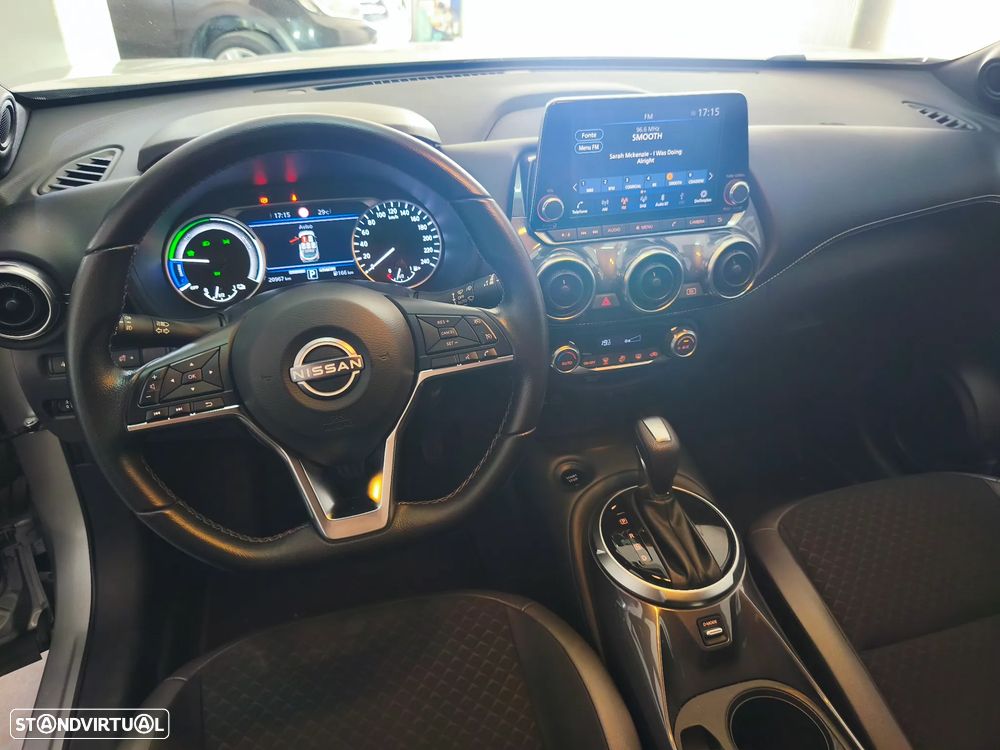 Nissan Juke 1.6 Hybrid N-Connecta Two Tone - 11
