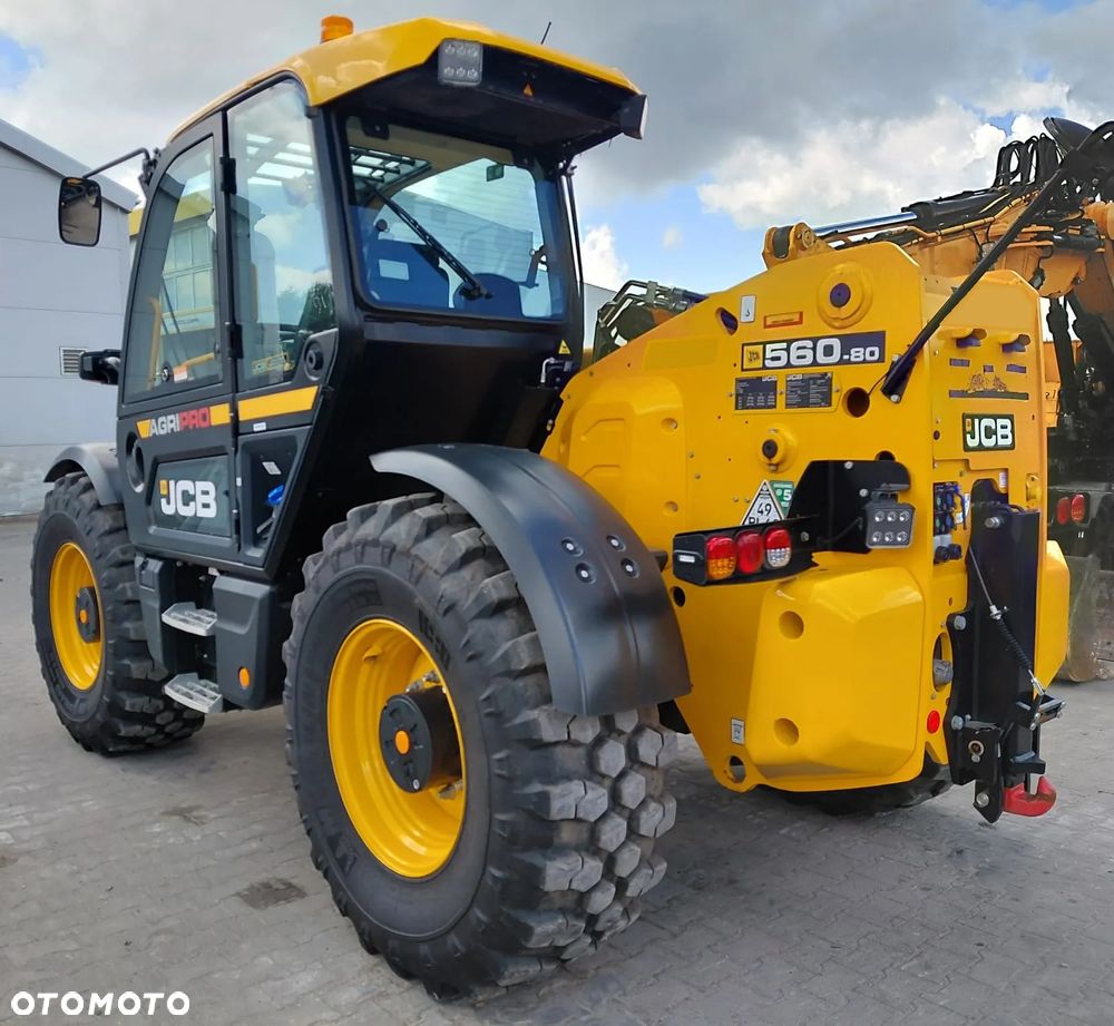 JCB 560-80 Agri Pro - 3