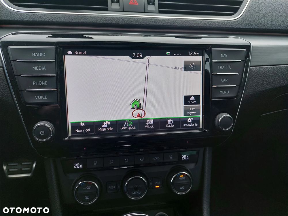 Skoda Superb 2.0 TDI 4x4 Style DSG - 31