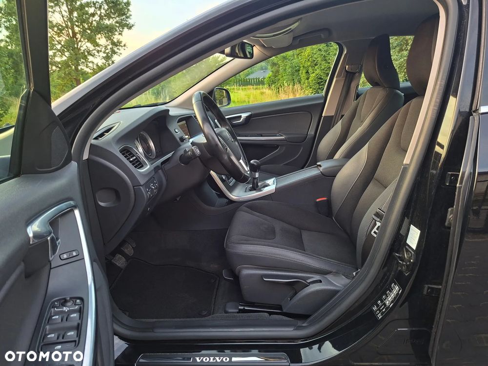 Volvo S60 D3 Momentum - 13