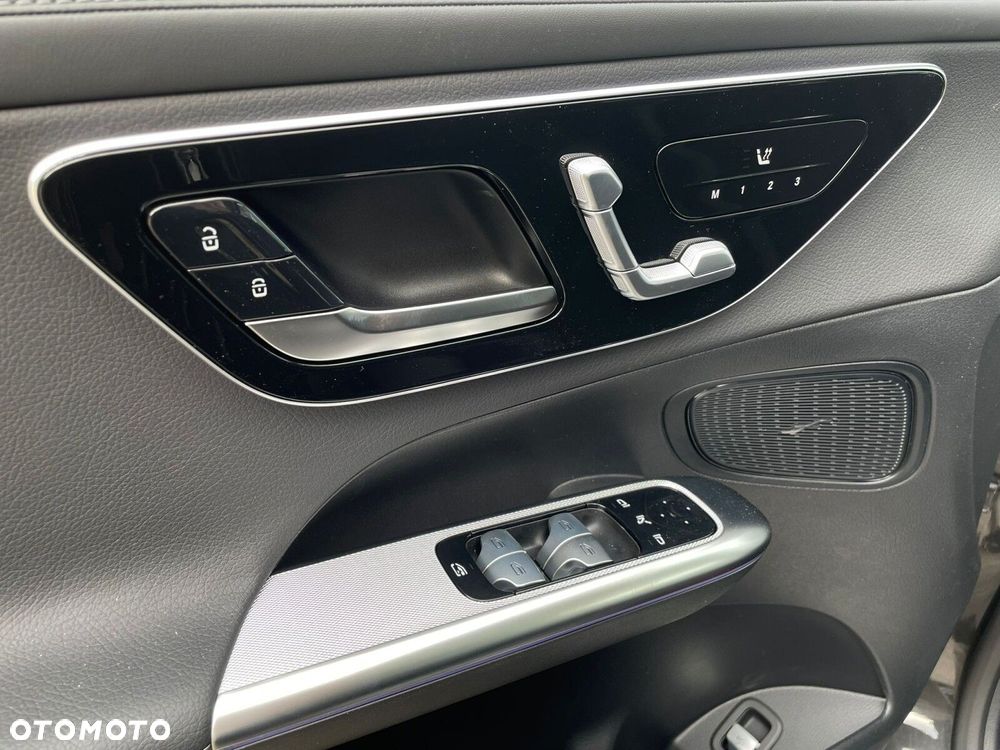 Mercedes-Benz GLC - 12