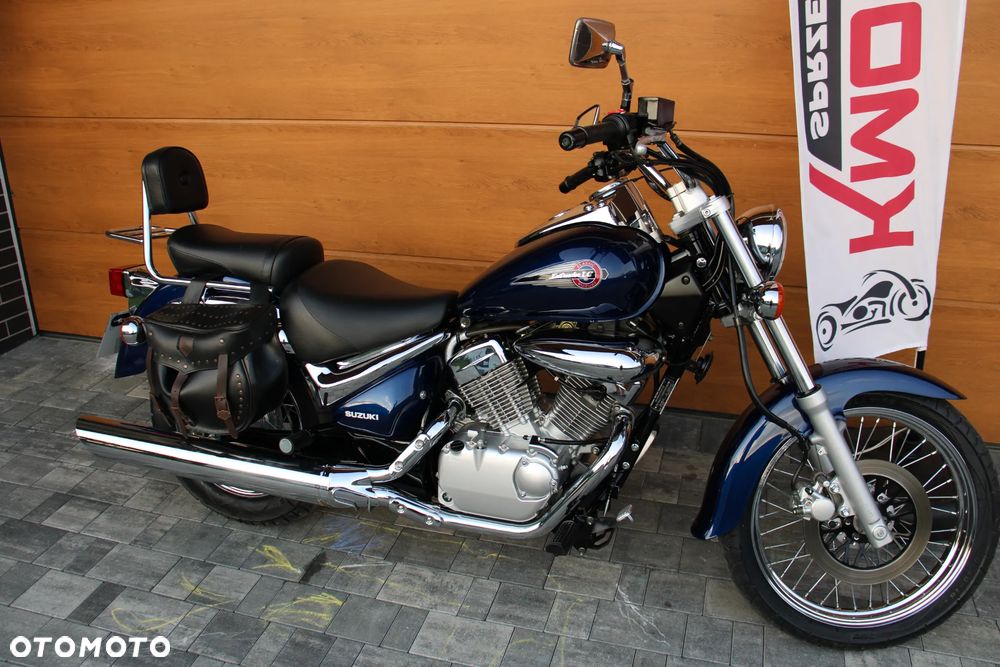 Suzuki Intruder - 19