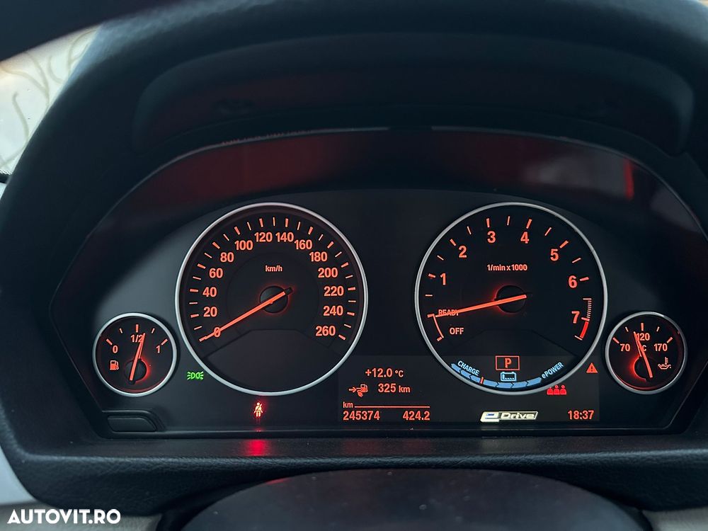 BMW Seria 3 330e iPerformance Sport Line - 7