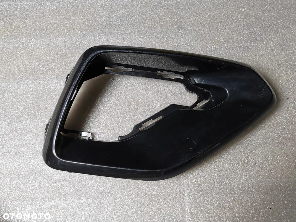 Audi A3 8Y AllStreet Kratka zderzaka lewy tył tylna lewa 8Y4807731A