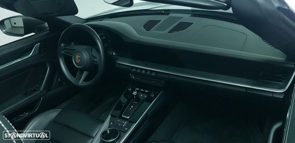 Porsche 911 (992) Carrera Cabriolet PDK - 18