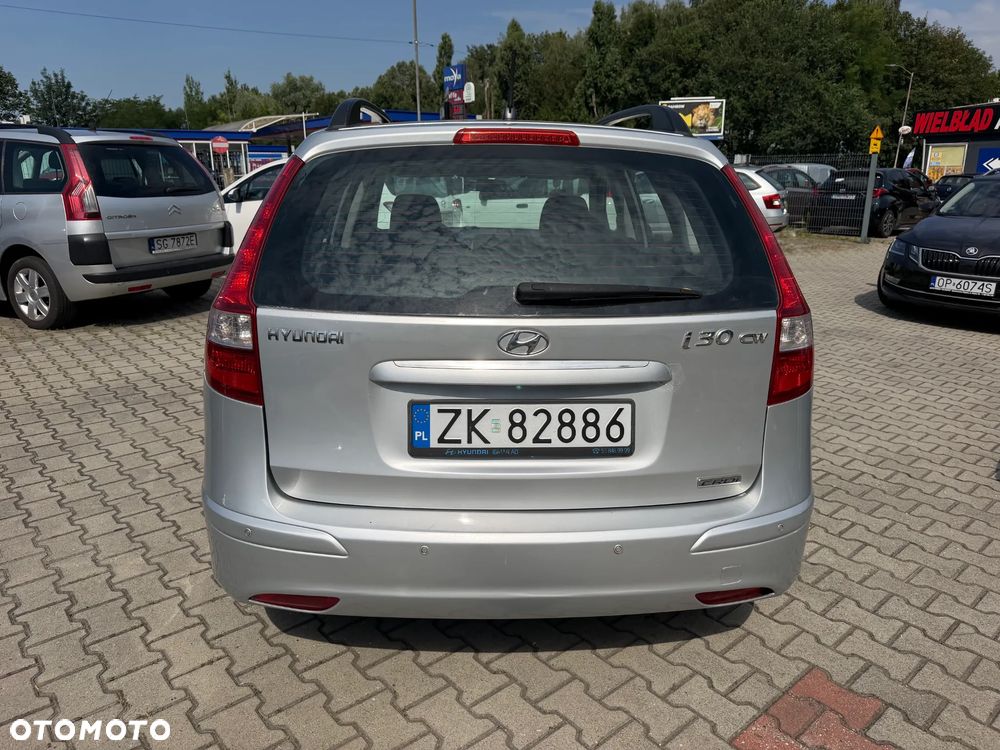 Hyundai i30 1.6 CRDi Classic + - 4