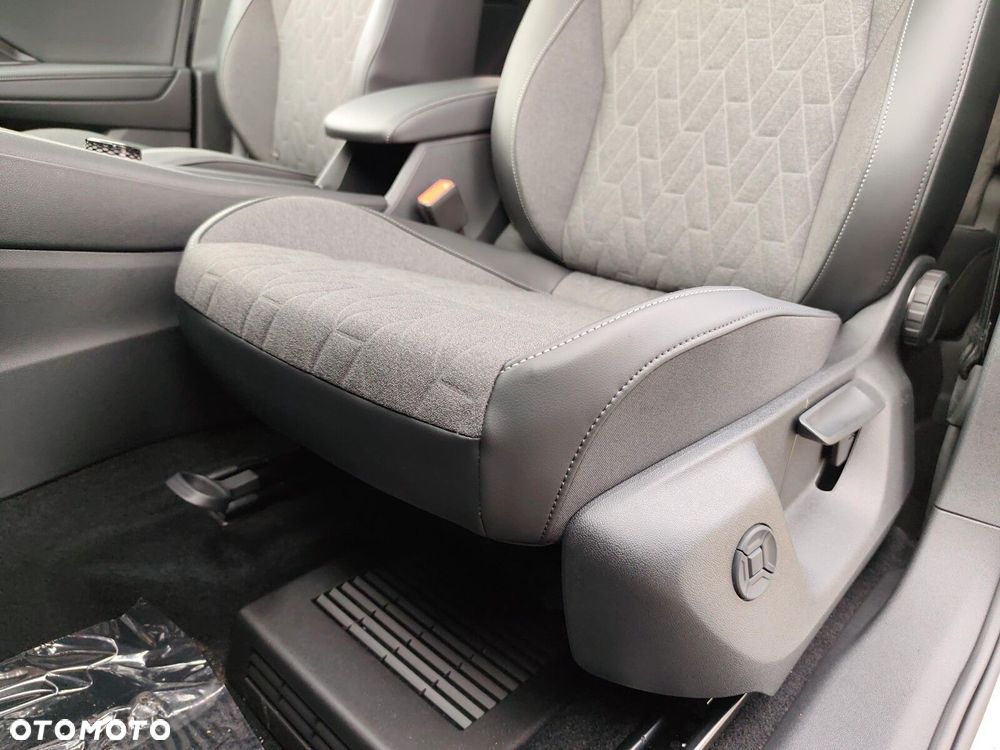 Volkswagen Tiguan - 12