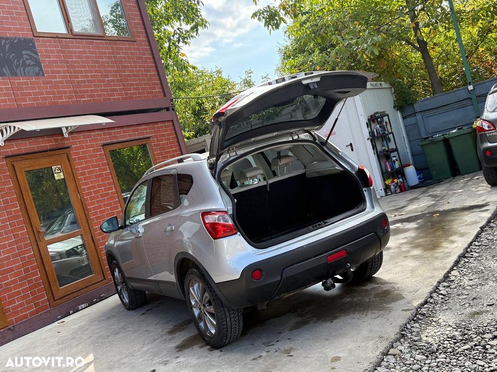Nissan Qashqai 1.6 dCi DPF 4x4 tekna - 34